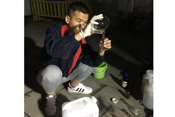 力求試驗數據精準 申泰檢測 席臨濤